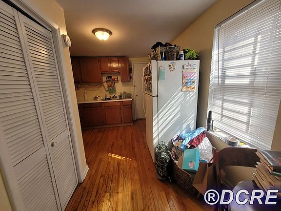 3rd image of 2036 W Charleston St #Gf