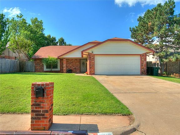 2nd image of 2716 Summerfield Dr