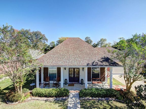 2nd image of 500 Southlake Cir