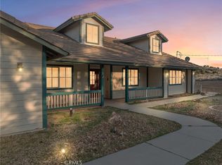 8135 Winmar Rd, Oak Hills, CA 92344