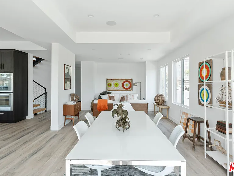 2512 Berkeley Ave — Photo 12