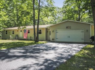 7950 Sturgeon Valley Dr, Indian River, MI 49749