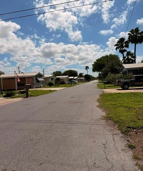 910 S Palmera Dr — Photo 13