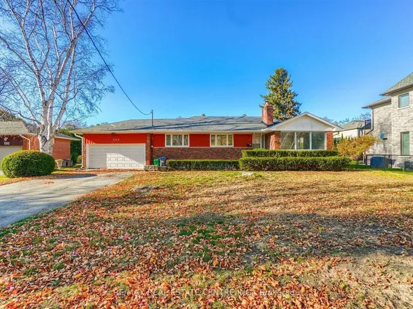 585 Indian Rd N, Mississauga, ON L5H 1R1