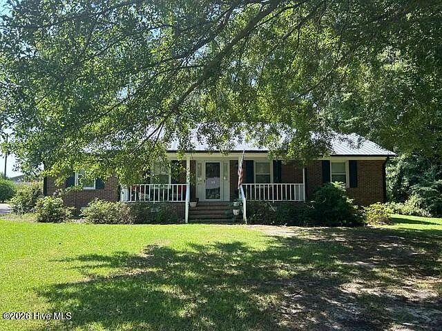 105 Adams St — Photo 1