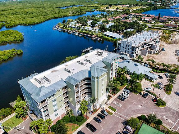 2nd image of 5 Riverwalk Dr Unit 407