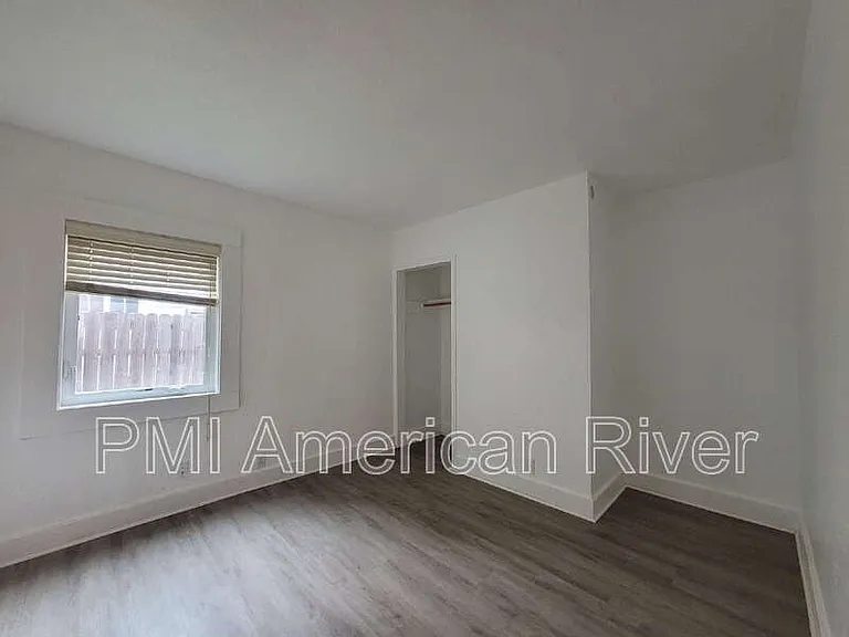 3116 40th St #B — Photo 8