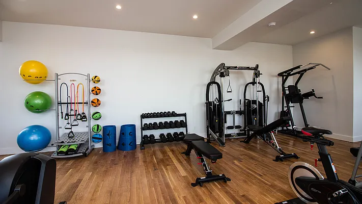 Rented by Nooklyn NYC LLC | media 38