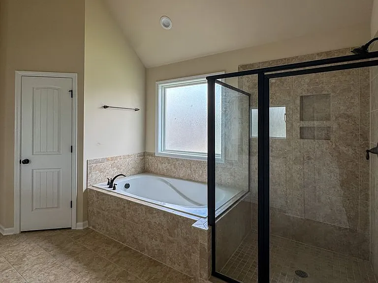 1465 Draw Bridge Ln — Photo 24