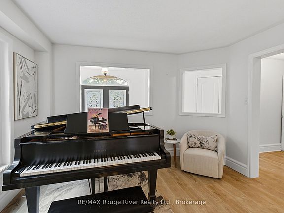 5th image of 17 Floree St