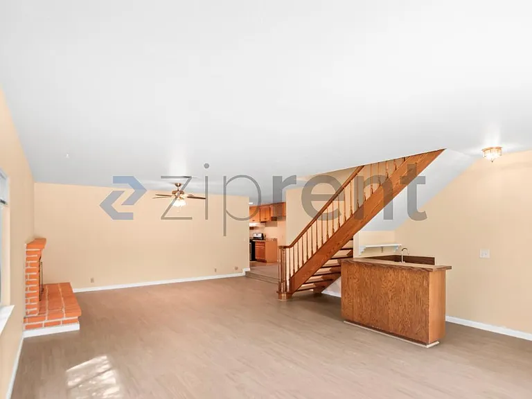 4842 Englewood Dr — Photo 15