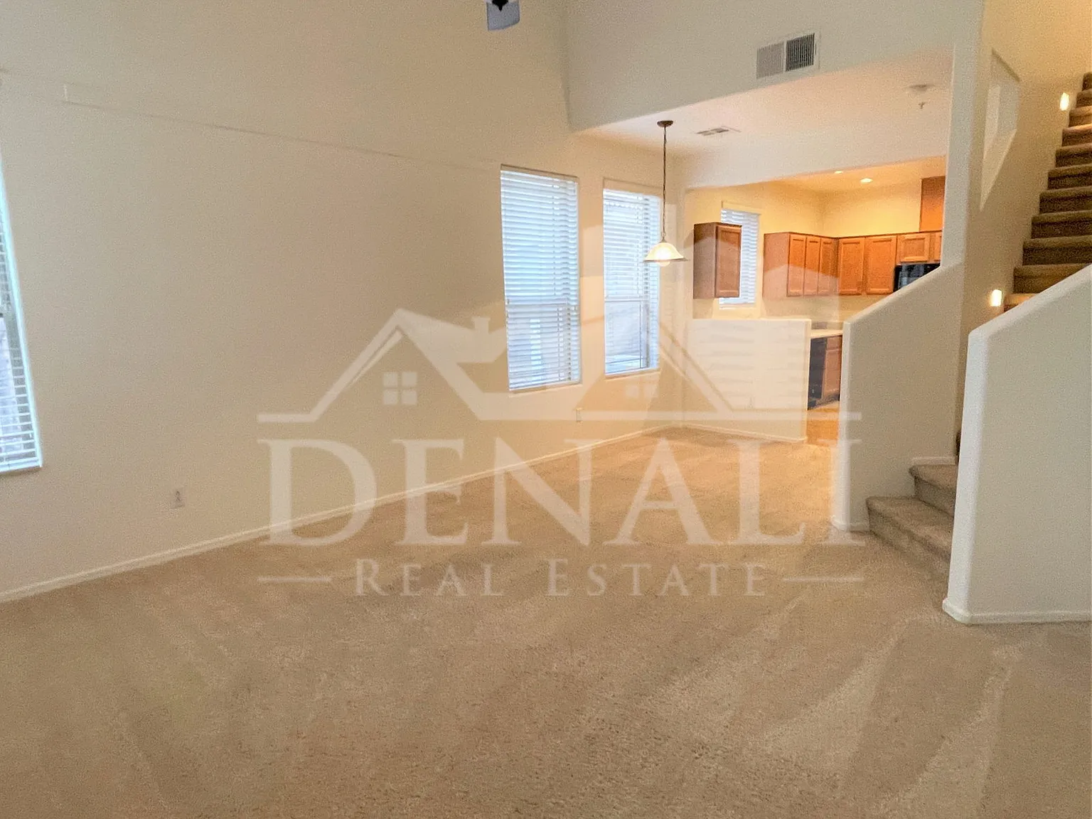 2 bed, 2.5 bath, 1385 sqft, $1,795 — Photo 4