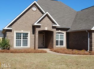 612 Twelve Oaks Dr, Warner Robins, GA 31088