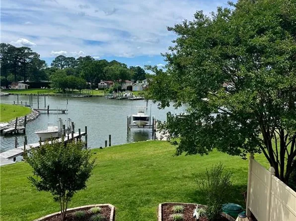 4370 Point West Dr, Portsmouth, VA 23703