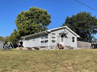 1121 Hilltop Dr, Rock Falls, IL 61071