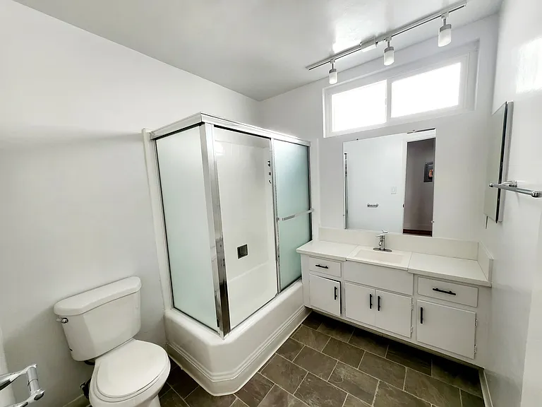 1951 Selby Ave #7 — Photo 7