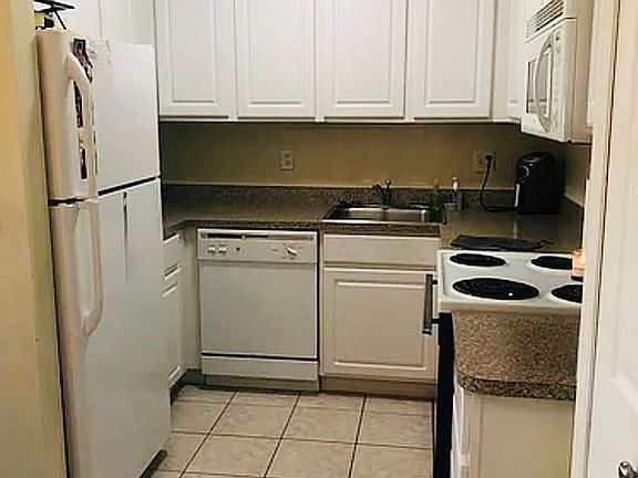 2nd image of 29809 Cathy Ln