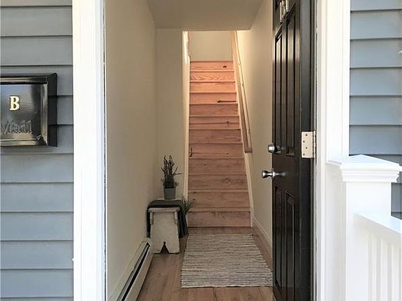 3rd image of 151 Cedar Hill Ave Floor 2