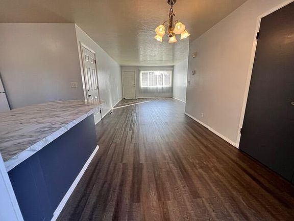 3rd image of 4204 S Loop Rd