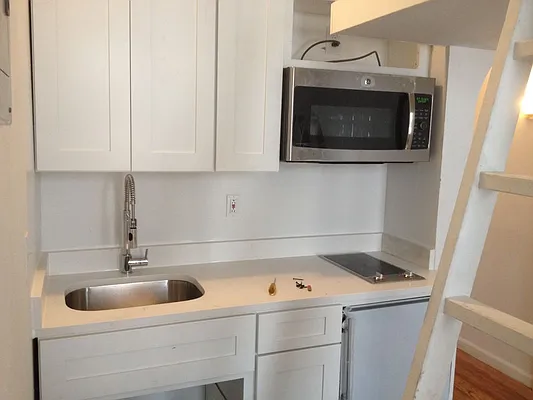 Rented by Sky Management | media 50