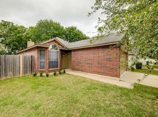 101 Orchard Way, Hutto, TX 78634
