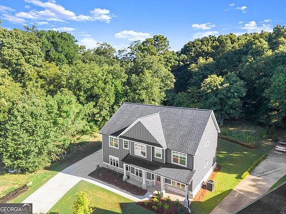 2nd image of 4306 Brookhaven Dr SE