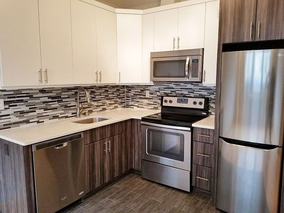 1st image of 14-16 31st Ave #1FF