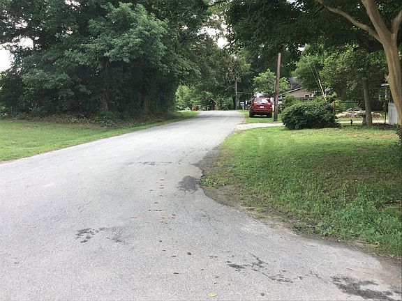 5th image of 7321 Shadyside Dr
