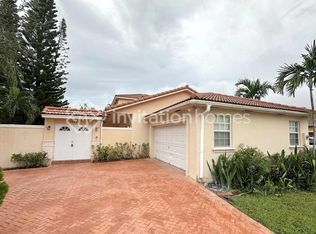 14827 NW 87th Ct, Miami Lakes, FL 33018