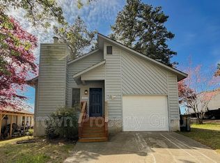 565 Andover Rd, Fayetteville, NC 28311