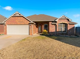 431 Westchester Ct, Ada, OK 74820