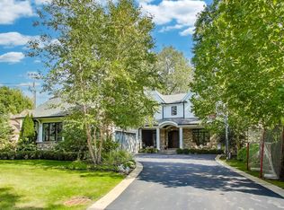 579 Greenwood Rd, Northbrook, IL 60062