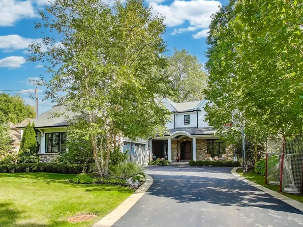 579 Greenwood Rd, Northbrook, IL 60062