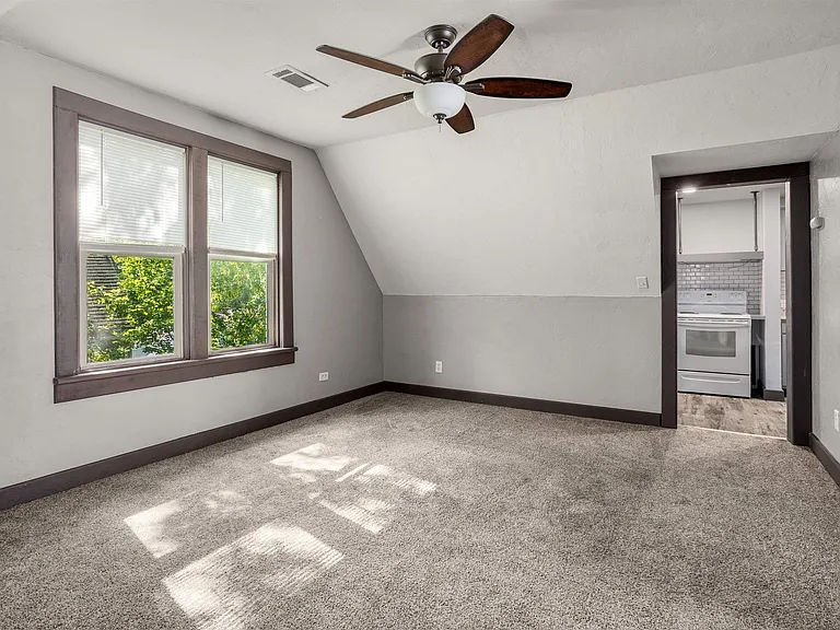 1041 Elmore St #B — Photo 1