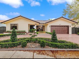 8113 NW 163rd Ter, Miami Lakes, FL 33016