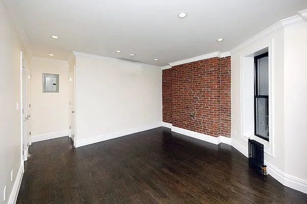 Rented by REAL New York | media 16