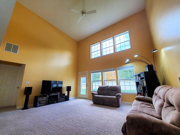 5th image of 8937 Merryvale Dr