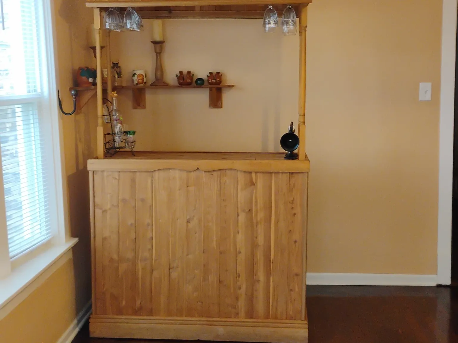 2 bed, 1.0 bath, $1,600 — Photo 3