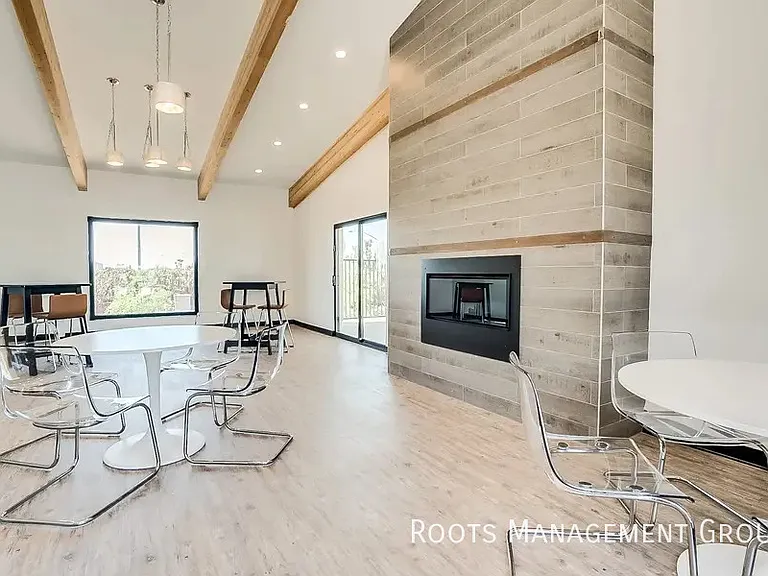 10540 E Apache Trl #414 — Photo 31