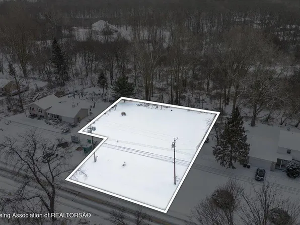 4340 Sleight Rd, Bath, MI 48808