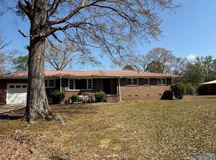 618 Greenwood Ave, Gadsden, AL 35903