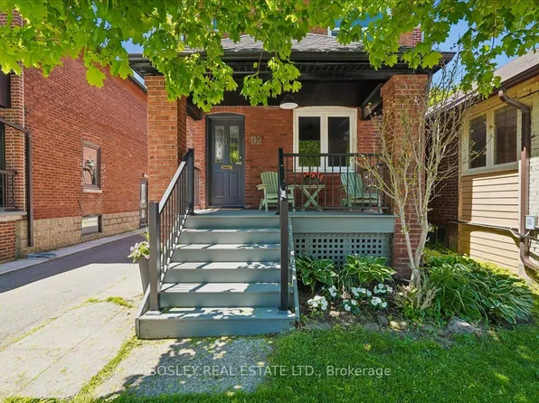 92 7th St, Toronto, ON M8V 3B4