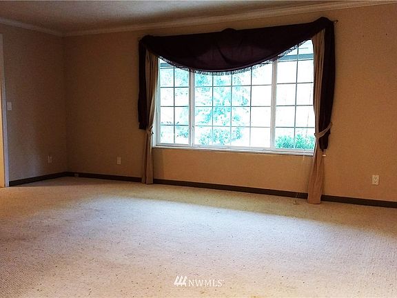 4th image of 6413 Sierra Drive SE