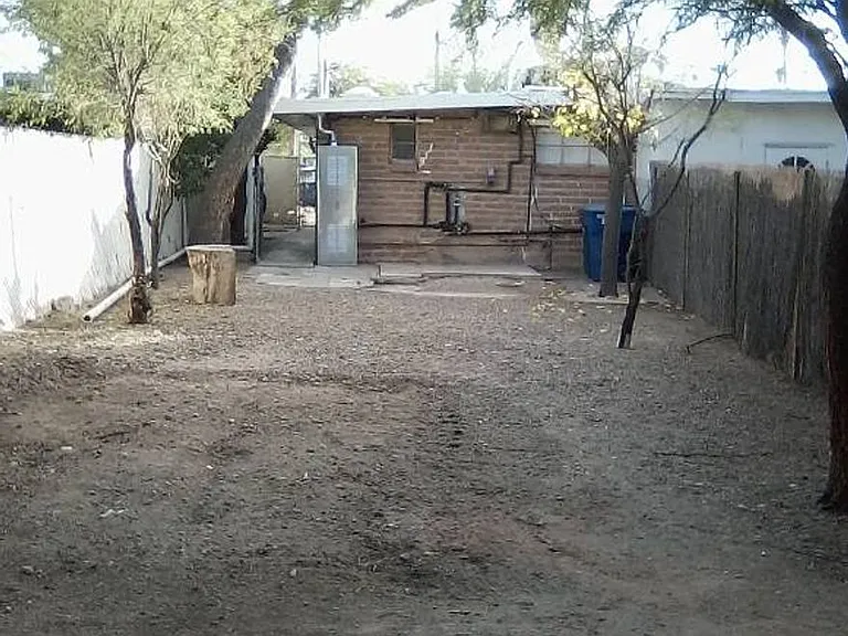 3225 E Patricia St — Photo 3
