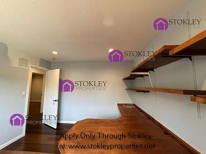 55 Saint Thomas Ln — Photo 40