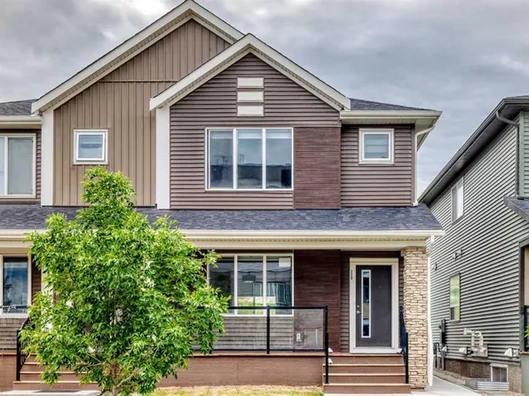 339 E Wolf Creek Way SE, Calgary, AB T2X 4Y8
