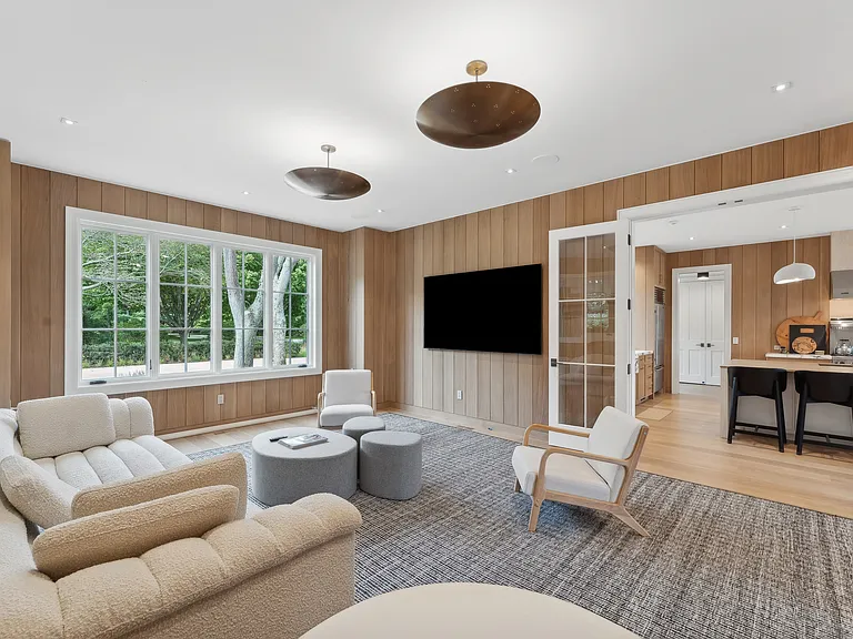 223 Parsonage Pond Rd — Photo 10