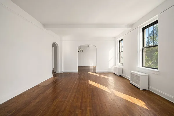 Sold by Compass | media 7