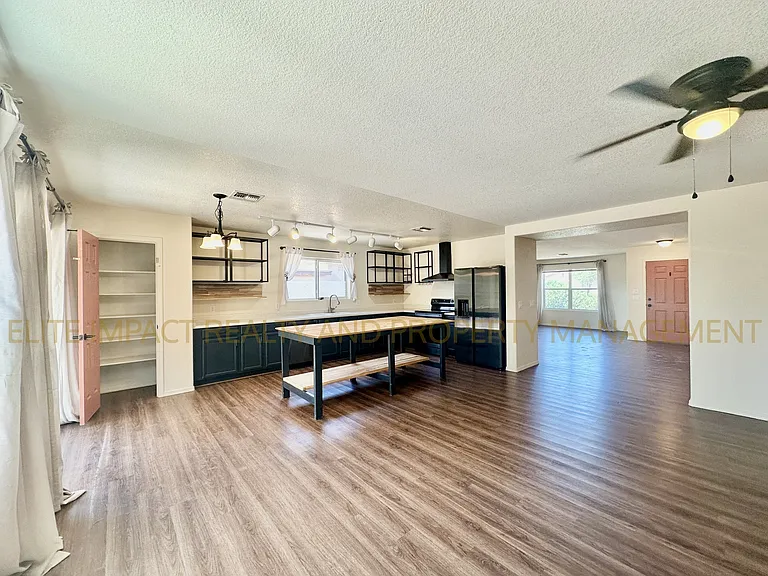 10930 S San Clemente Camino — Photo 8