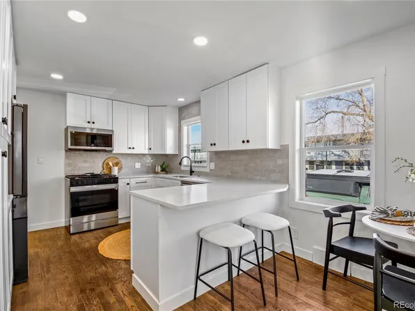 2389 Geneva Street, Aurora, CO 80010
